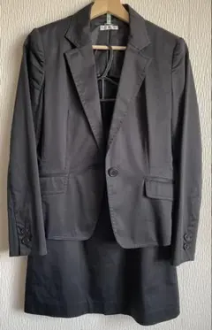 【即日発送】a.v.v アーベーベ　フォーマルスーツ　クリーニング済　ブラック