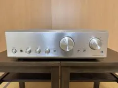 オンキョー　プリメインアンプ　A-977 シルバー A-977(S)｜｜ONKYO プリメインアンプ 300W+300W(4Ω) シルバー