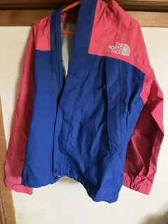 THE NORTH FACE ジャケット 青とピンク