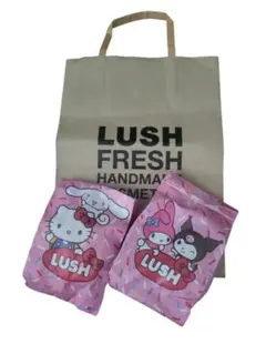 LUSH ハローキティとクロミ　　バスボムセット　限定　　サンリオ　お値下げ