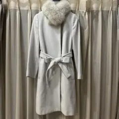 アプワイザーリッシェ　ファー付きホワイトロングコート　Mサイズ