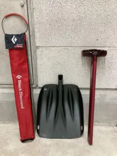 【美品】新品の官給品折りたたみシャベル2型&中古の袋とセット！ Qマーク付き！ 美品】新品の官給品折りたたみシャベル2型&中古の袋と