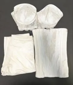 FOUR SIS &Co.ブライダルインナー