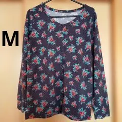 ノーブランド　花柄　 長袖トップスM　 前ボタン