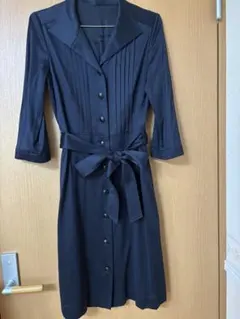 ROPE黒いひざ丈ワンピース 七分袖9号