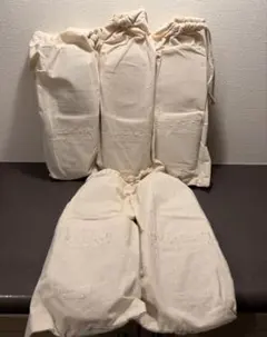 Item thumbnail for item 523ec851-12f4-4380-8c91-8ab5ff3952dd