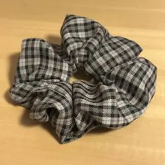 ⭐︎美品⭐︎チェック柄ヘアシュシュ 約14cm