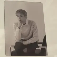 BTS MONOCHROME miniphotocard  J-HOPE4