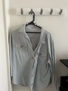 ライトブルー 長袖シャツ ボタン付き