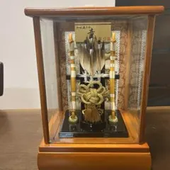 五月人形 伝統的な木製飾り