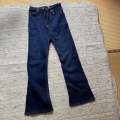 ダークブルーブーツカットデニム