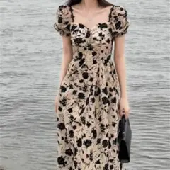 花柄ワンピース Mサイズ Aライン 秋冬コーデ シフォン Uネック レディース