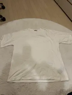 DIOR ホワイト Tシャツ エンボスロゴのサムネイル