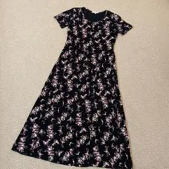 【専用】タグ付未使用✨ローラアシュレイ ティアードワンピース 花柄 ロング 黒 2026年最新】laura ashley ローラアシュレイ ワンピースの人気アイテム