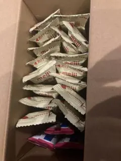 お得！明治 ほほえみ　らくらくキューブ　森永 E赤ちゃん