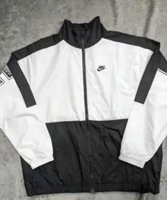 ナイキ　ナイロンジャケット　バイカラージャケット　背面ロゴ　ナイキ