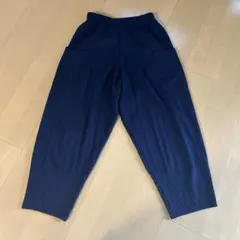レディース　ネイビー パンツ　サイズM-L ウエスト64-77