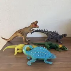 5つ　恐竜フィギュア2体+恐竜アタック　&co デアゴスティーニ　アンドコ3個