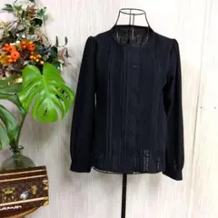 GU 黒いレースディテール長袖ブラウス S