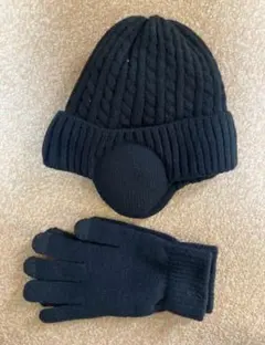 新品 黒 耳あて付きニット帽 手袋付き
