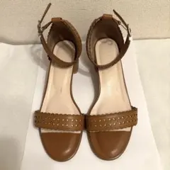 ダイアナ　キャメル　サンダル