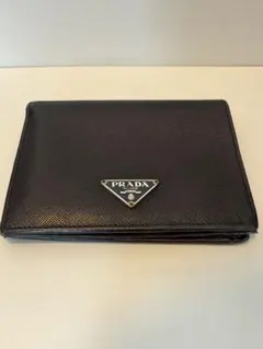 PRADA 二つ折り財布 サフィアーノ レザー ブラック
