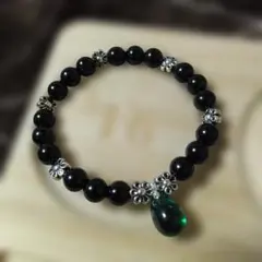 ハンドメイド ビーズブレスレット ブラック×グリーン