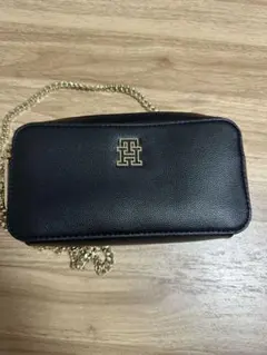 Tommy Hilfiger ショルダーバッグ　ゴールドチェーン