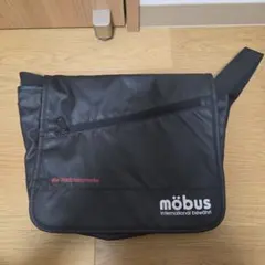 möbus ショルダーバッグ ブラック