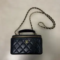 CHANEL ノベルティ　キルティング ミニショルダーバッグ
