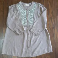 訳あり！Mサイズ 刺繍入り ブラウス ベージュ ピンク お花柄 ボタン