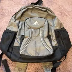 adidas リュック グレー ブラック