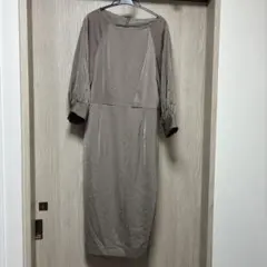 バルーンスリーブワンピース　ベージュ