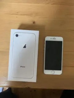 iPhone 8 Silver 256 GB au