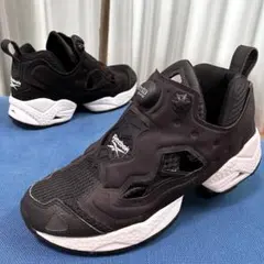 PUMP FURY リーボック インスタポンプフューリー ブラック ホワイト