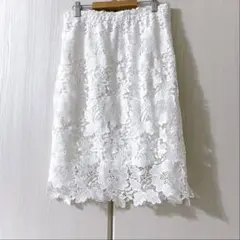 セシルマクビー 花柄総レース ウェストゴム 白 タイトスカート ひざ丈(M)のサムネイル