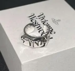 即購入可 Vivienne Westwood シルバー ロゴリングのサムネイル