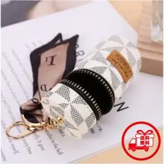 バックチャーム　ホワイト　キーケース　小物入れ　整理　可愛い