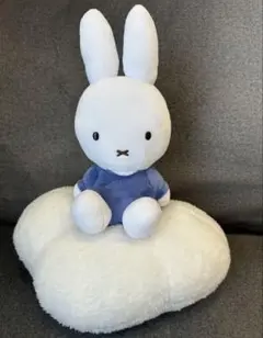 miffy Lottery ラストハッピー賞 ミッフィーと雲ぬいぐるみのサムネイル