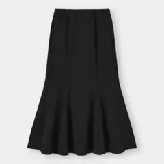 GU カットソーマーメイドロングスカート