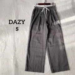 【デイジー 】ワイドパンツ　ストライプ　グレー S 楽ちん　ゆったり　美脚