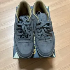 リーボック女性用スニーカー24センチ