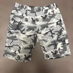 MARK & LONA ゴルフパンツ カモフラージュ柄 ショートパンツのサムネイル
