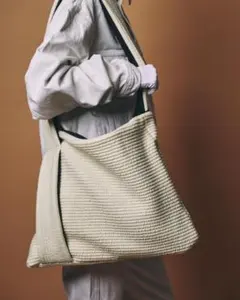 VAKT. bag S / OFF 【未使用/希少】百々千晴 バクト ヌビバッグ - メルカリ
