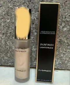 MAC マック　スキンフィニッシュ　リキッドハイライター　ライトスカペードのサムネイル