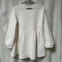 オペークドットクリップ　ペプラムカットソー　ブラウス　オフホワイト　ポコポコ　M