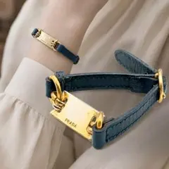 PRADA レザーブレスレット ロゴプレート 680のサムネイル