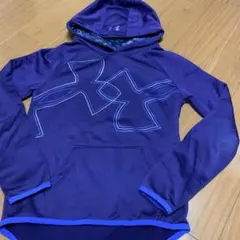 アンダーアーマー　パーカー　YMD 140cm