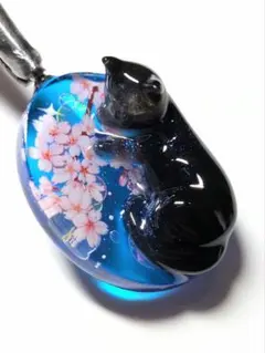 レジンネックレス　黒猫と桜