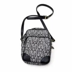 Pierre Cardin PARIS シグネチャー総柄 ショルダーバッグのサムネイル